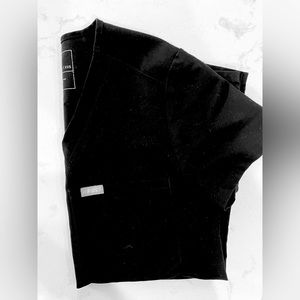 Figs one pocket scrub top